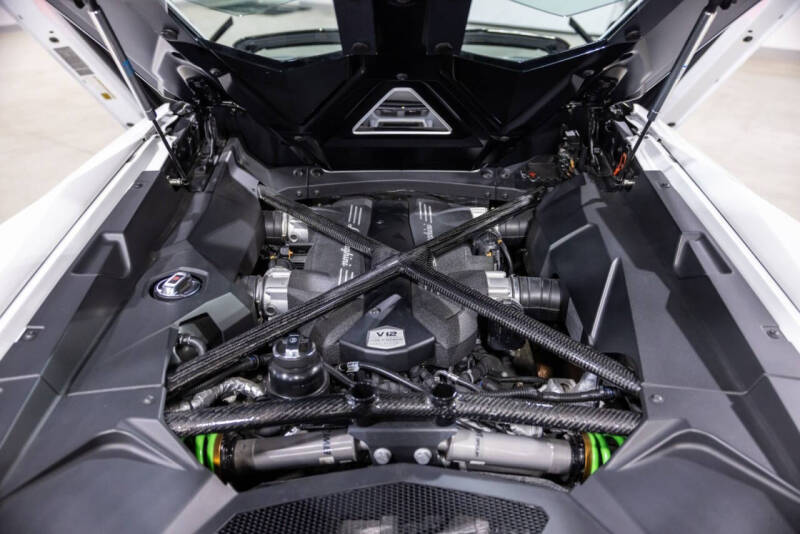 2019 Lamborghini Aventador LP 740-4 S