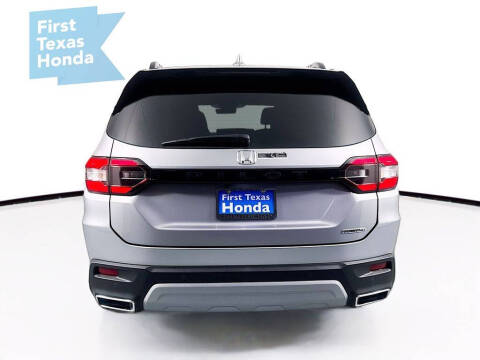 2025 Honda Pilot Touring