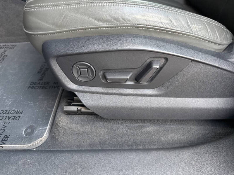 2019 Audi Q8 quattro Premium 55 TFSI