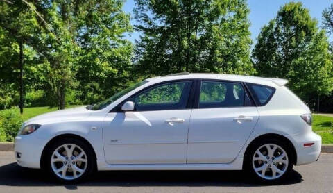 2008 Mazda MAZDA3 for sale at CLEAR CHOICE AUTOMOTIVE in Milwaukie OR