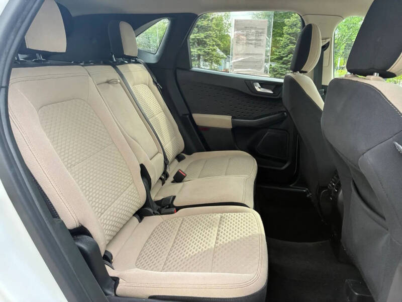 2020 Ford Escape SE