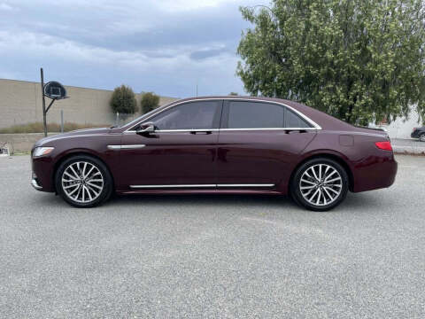 2017 Lincoln Continental Select