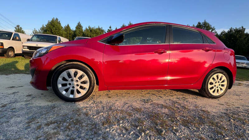 2016 Hyundai Elantra GT Base photo 2