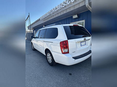 2012 Kia Sedona LX