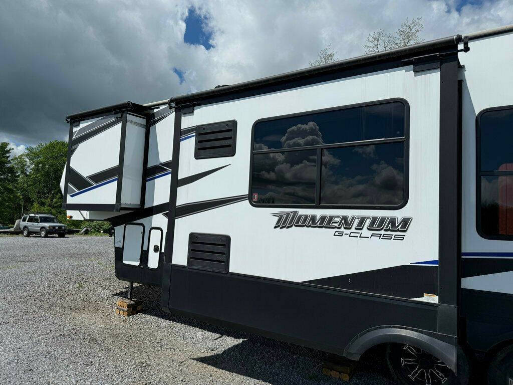 2020 Grand Design RV Momentum 31