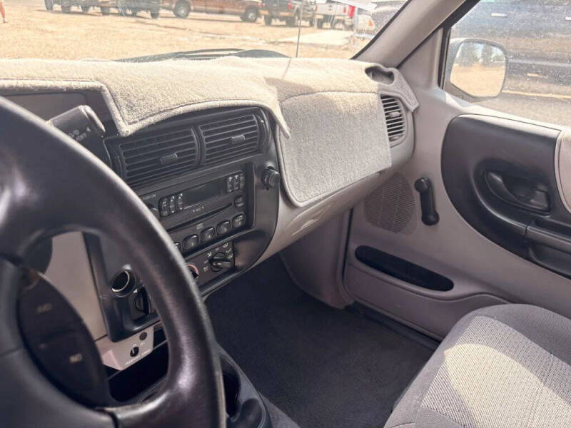 2000 Mazda B-Series