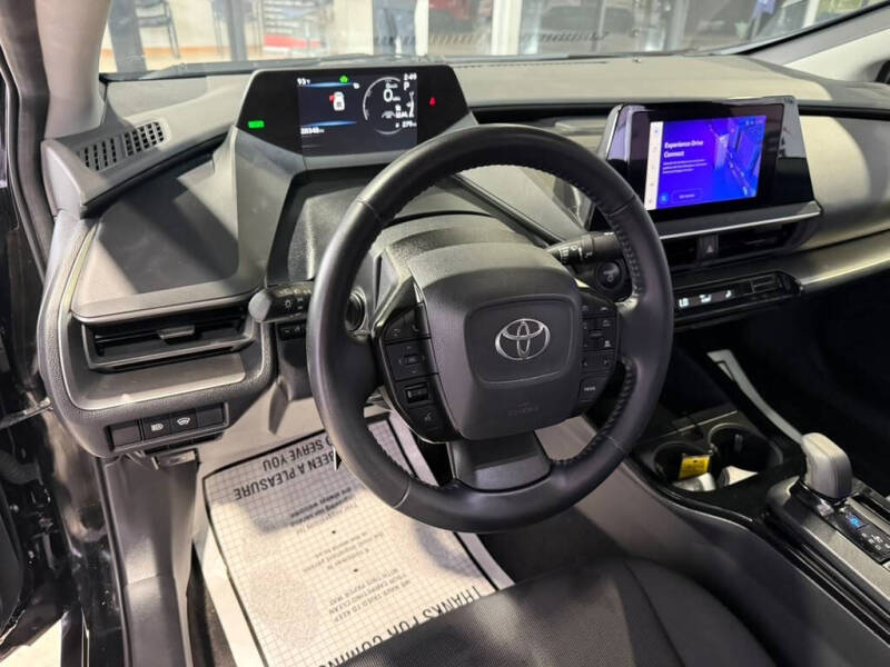 2025 Toyota Prius LE