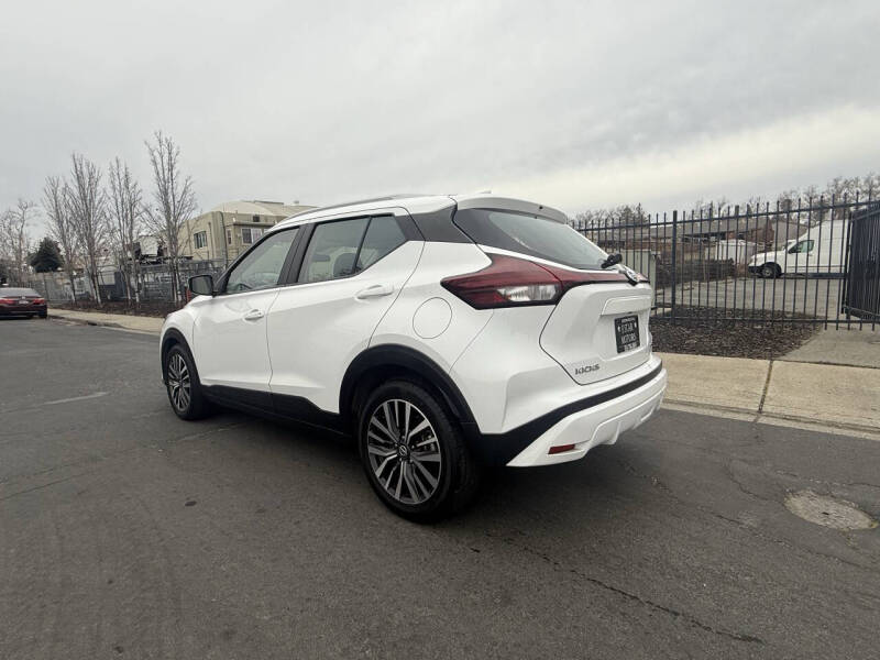 2021 Nissan Kicks SV