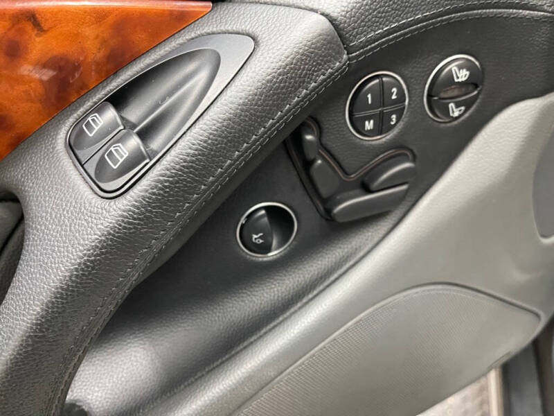 2004 Mercedes-Benz SL-Class SL 500