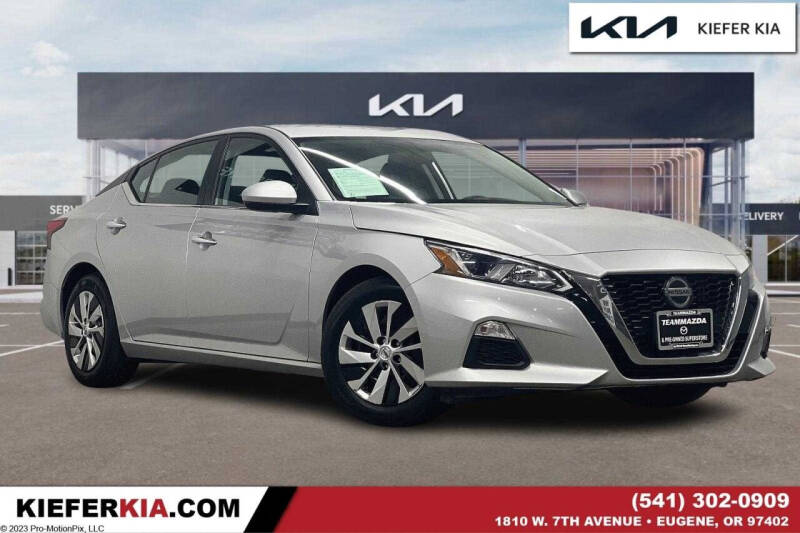 2020 Nissan Altima for sale at Kiefer Kia in Eugene OR