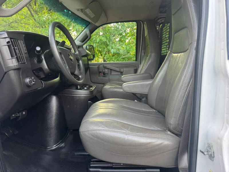 2017 Chevrolet Express 2500