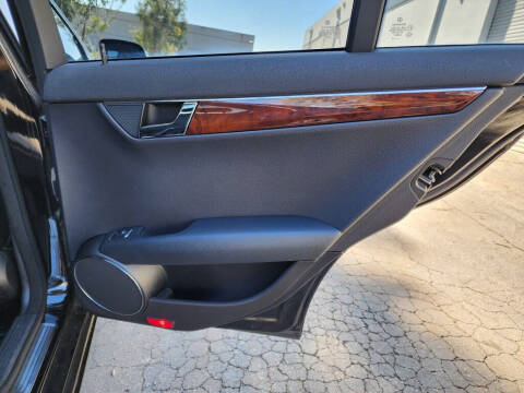 2009 Mercedes-Benz C-Class