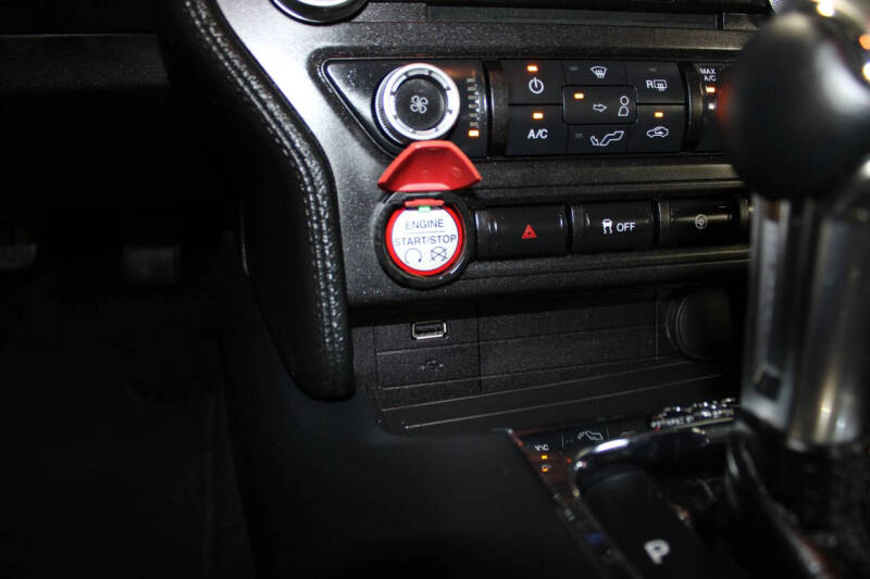 2015 Ford Mustang V6