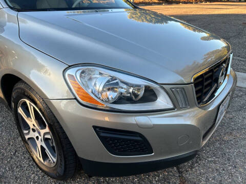 2013 Volvo XC60 T6 Premier Plus