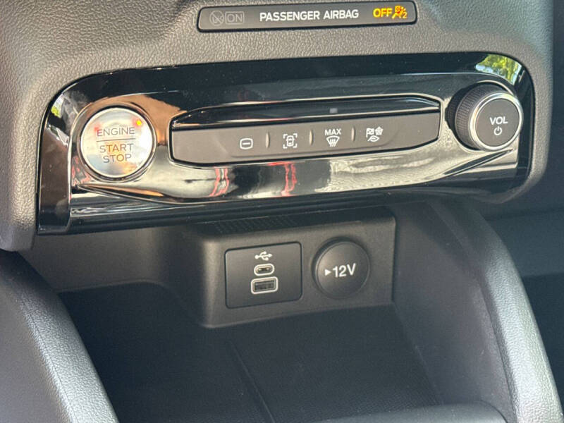 2025 Ford Escape Hybrid ST-Line