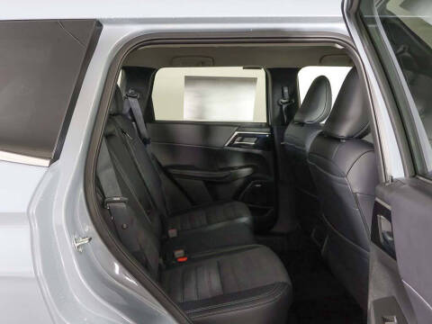 2026 Mitsubishi Outlander SE