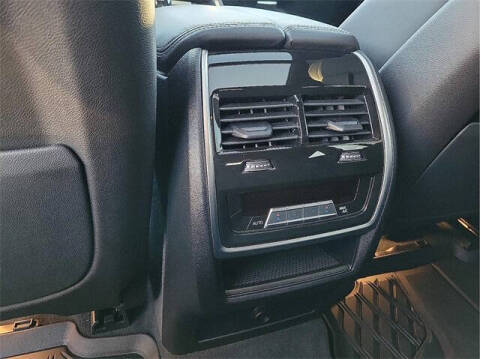 2023 BMW X6 xDrive40i