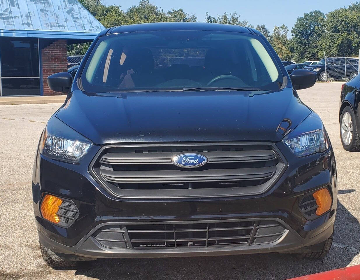 2019 Ford Escape for sale at DURANGO AUTO CENTER LLC in Tulsa, OK