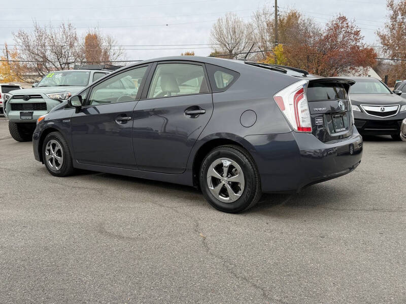2012 Toyota Prius Two