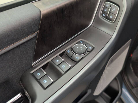 2023 Ford F-150 Lightning Lariat