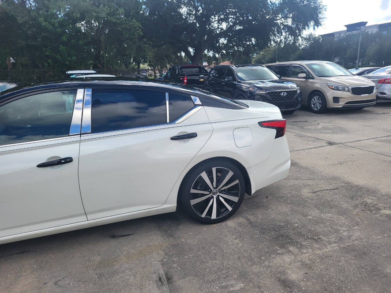 2020 Nissan Altima for sale at FAMILY AUTO BROKERS in Longwood, FL