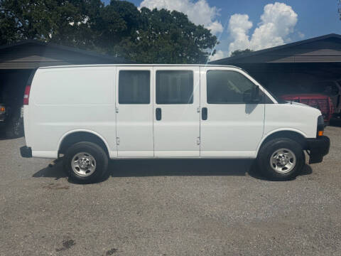 2022 Chevrolet Express 2500