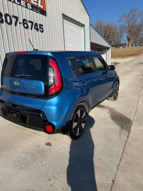 2016 Kia Soul +