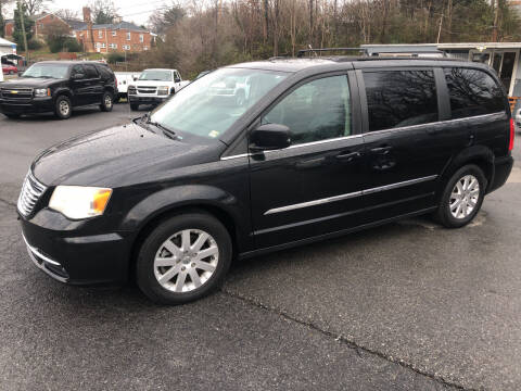 2014 Chrysler Town and Country for sale at J & J Autoville Inc. in Roanoke VA