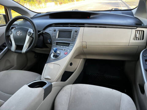 2013 Toyota Prius Three