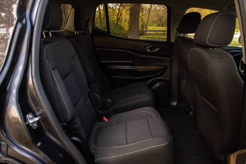 2019 GMC Acadia SLE-2