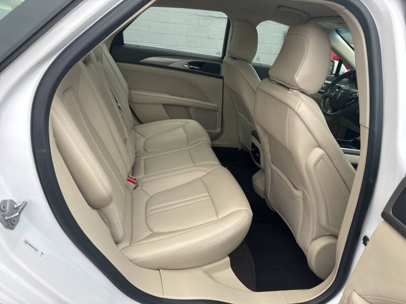 2020 Lincoln MKZ Standard