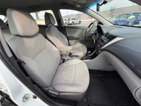 2016 Hyundai Accent SE