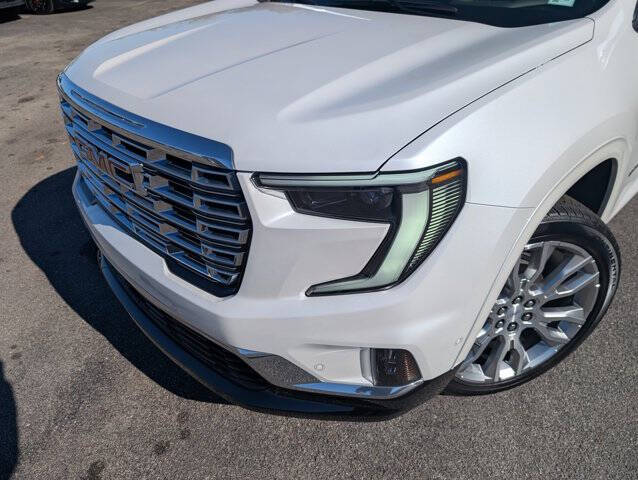 2024 GMC Acadia Denali