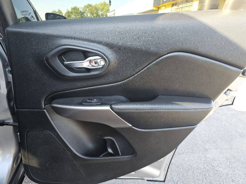 2019 Jeep Cherokee Latitude