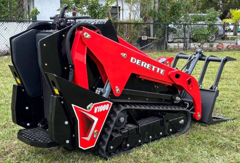2025 Derette V1000