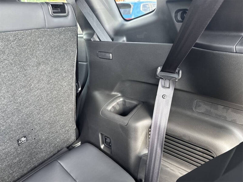 2025 Mitsubishi Outlander PHEV SE