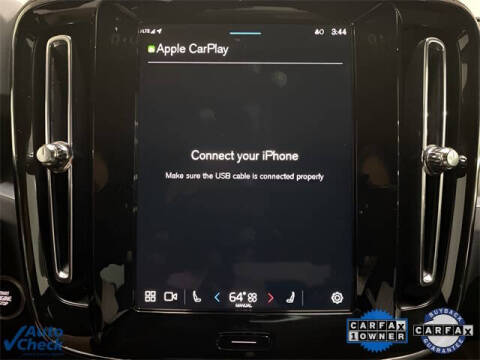 2025 Volvo XC40 B5 Core Bright Theme