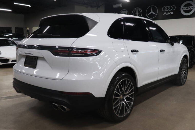 2019 Porsche Cayenne S