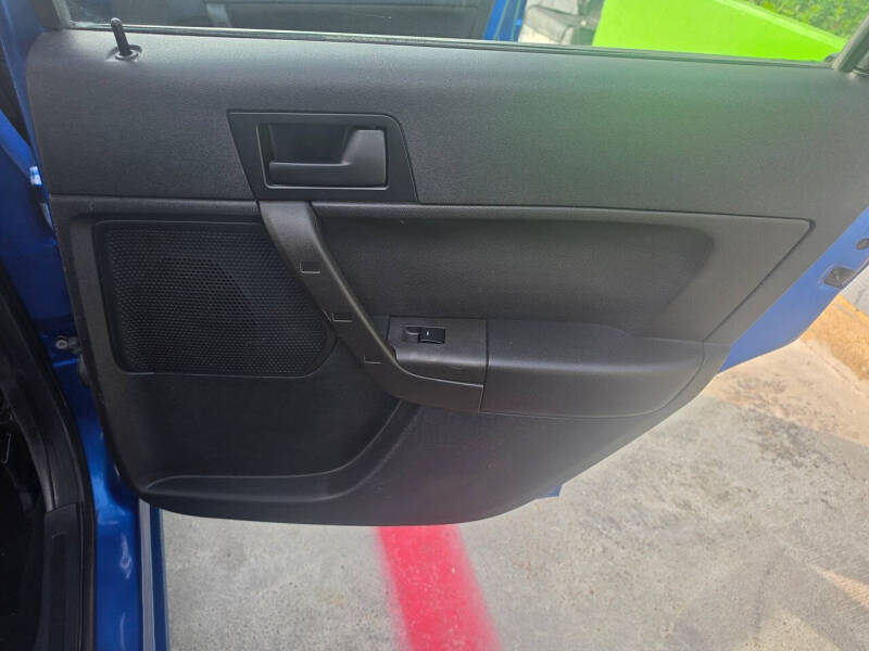 2010 Ford Focus SE