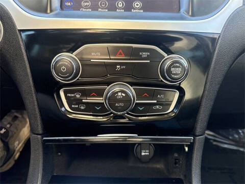 2023 Chrysler 300 Touring