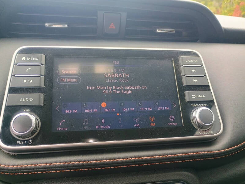 2018 Nissan Kicks SR