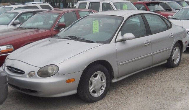1998 Ford Taurus SE
