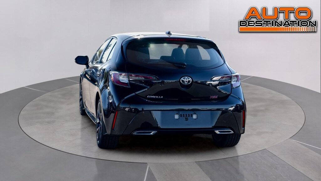 2022 Toyota Corolla Hatchback for sale at Auto Destination in Puyallup, WA