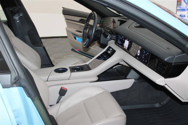 2022 Porsche Taycan