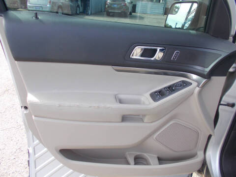 2015 Ford Explorer