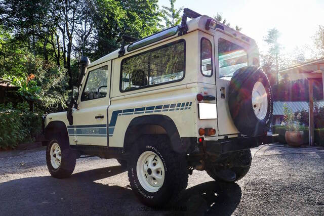 1988 Land Rover Defender