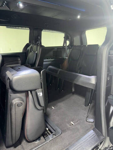 2016 Dodge Grand Caravan R/T