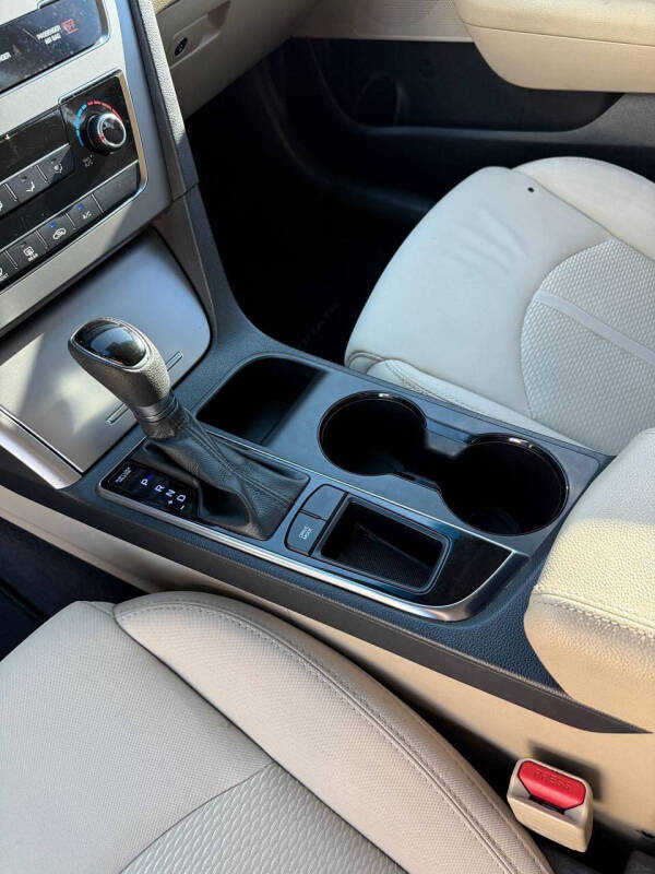 2015 Hyundai Sonata SE