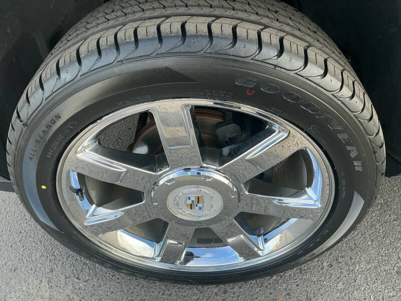 2011 Cadillac Escalade EXT Premium