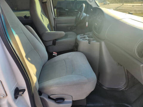 2007 Ford E-Series E-350 SD XLT